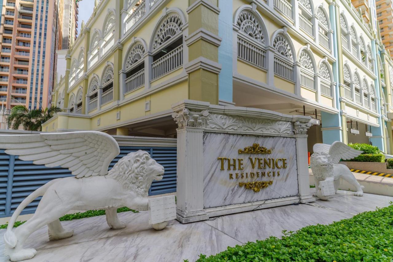 Luxe In Venice Aparthotel Taguig Exterior foto